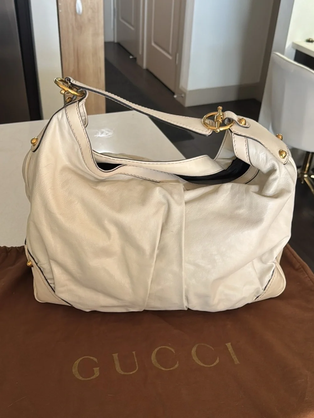 Gucci Cream Leather Shoulder Hobo with Gold-Tone Hardware